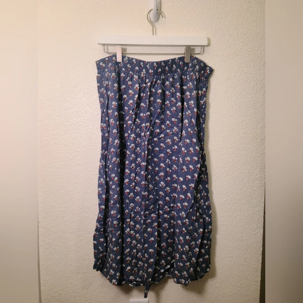 Floral Skirt - Picture 2 of 3